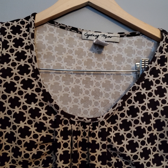 Cydney Max Black/Beige Patterned Shirt - Size S - Picture 4 of 7